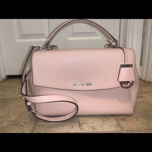 Michael kors medium satchel